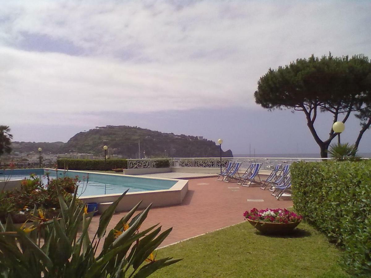 Ischia - Panoramic Apartment On The Sea 拉科阿梅诺 外观 照片